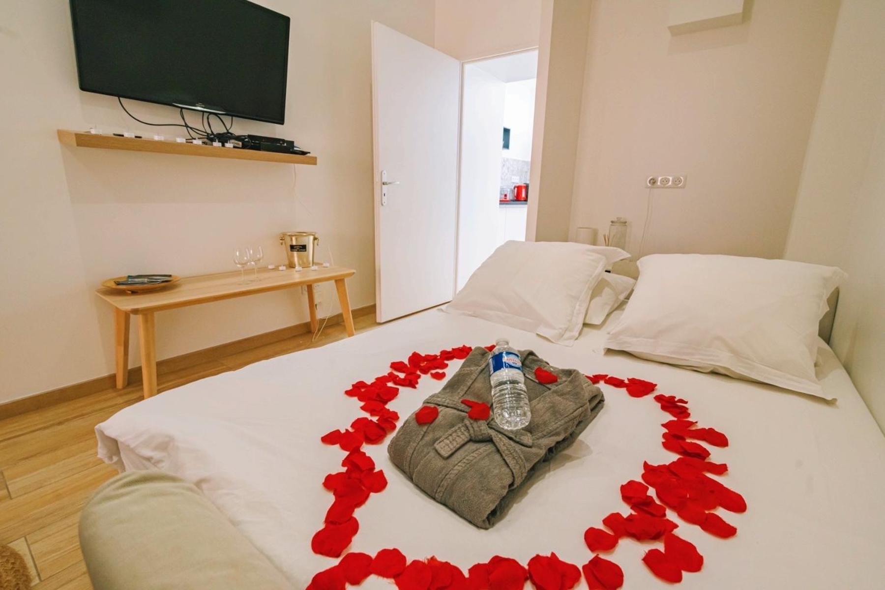 O Temps Suspendu Sauna Et Jacuzzi Appartement Reims